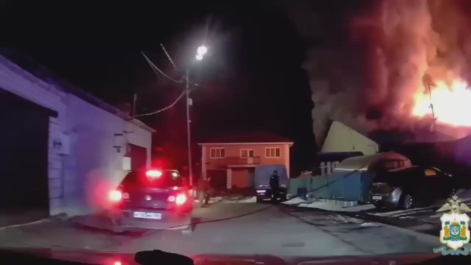Героический поступок полицейского из ХМАО попал на видео
