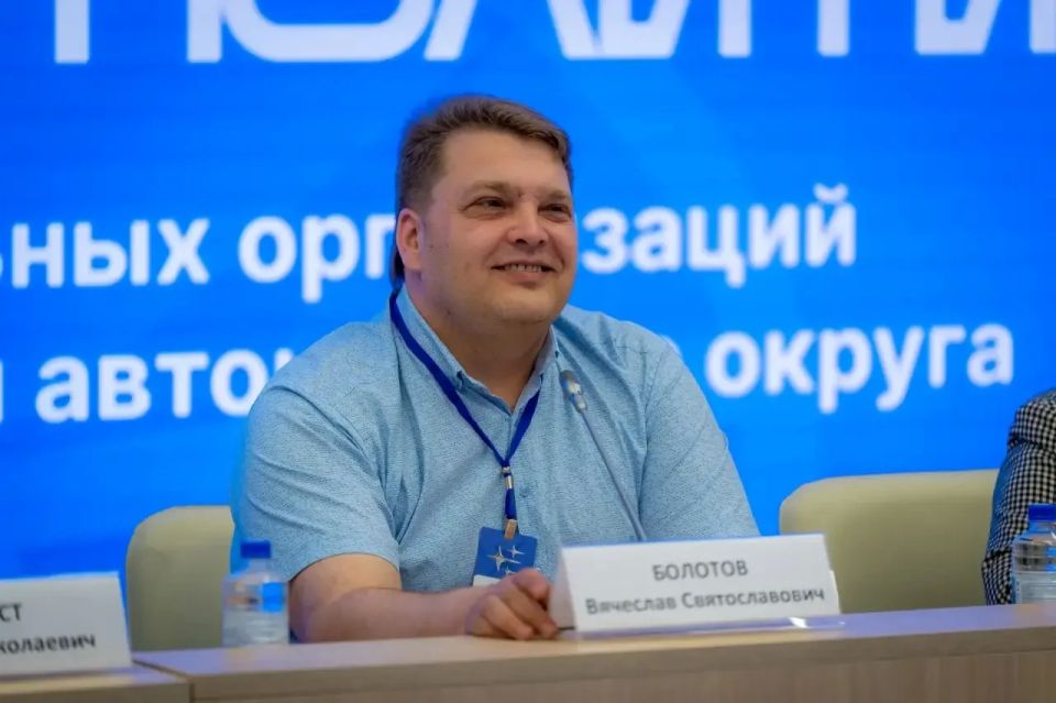 Не запрещать, а разговаривать: в Югре обсудили работу со студентами Не запрещать, а разговаривать: в Югре обсудили работу со студентами