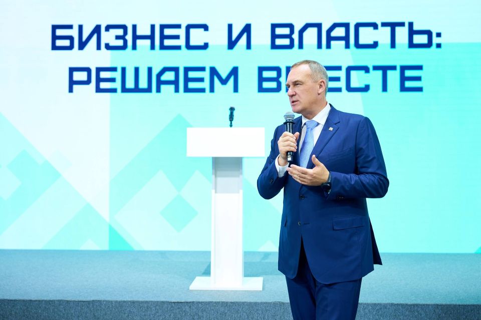 Губернатор Югры наградил предпринимателей, которые поддерживают социальные инициативы Губернатор Югры наградил предпринимателей, которые поддерживают социальные инициативы