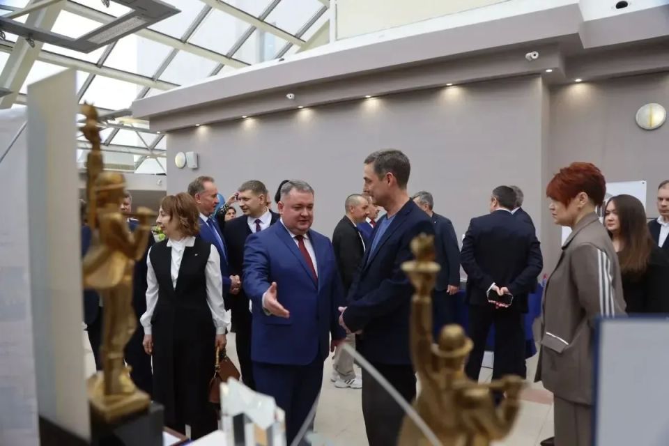 В Нижневартовске наградили победителей конкурса «Предприниматель года - 2025» В Нижневартовске наградили победителей конкурса «Предприниматель года - 2025»