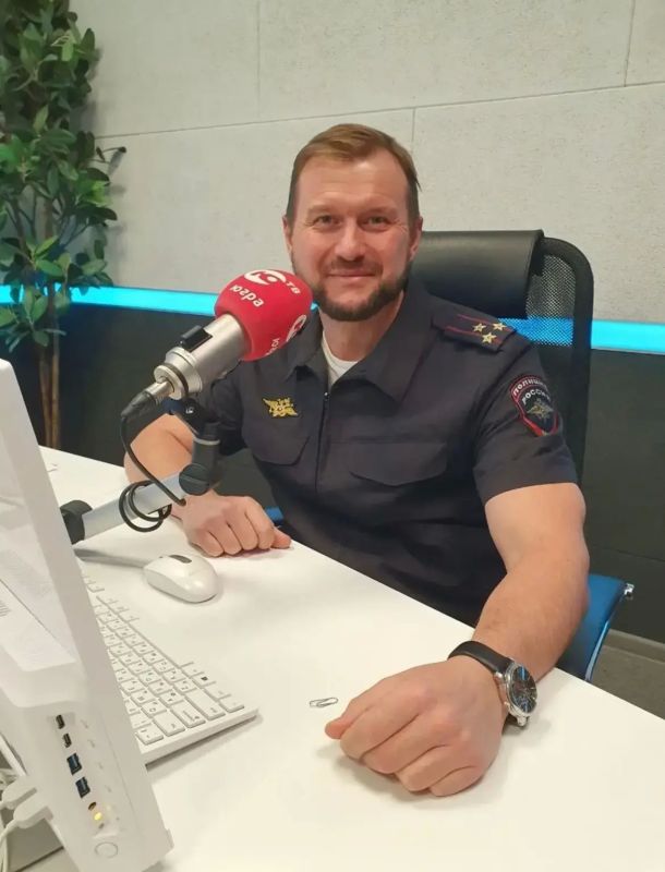 Радио «Югра» вновь поднимает важные вопросы в программе «По дороге безопасности» Радио «Югра» вновь поднимает важные вопросы в программе «По дороге безопасности»