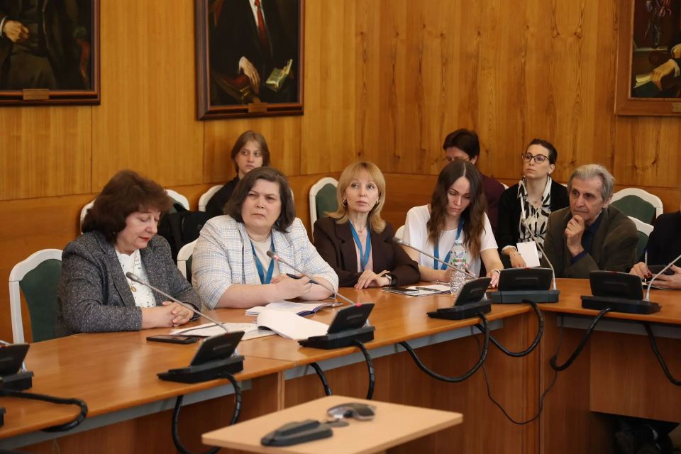 С 12 по 15 мая 2026 года в Санкт-Петербурге прошел I Петербургский международный филологический форум «Русский язык и культурно-образовательный суверенитет многонациональной России», посвященный 90-летию со дня рождения... С 12 по 15 мая 2026 года в Санкт-Петербурге прошел I Петербургский международный филологический форум «Русский язык и культурно-образовательный суверенитет многонациональной России», посвященный 90-летию со дня рождения...