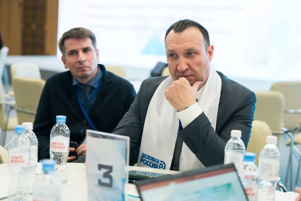 В Югре обсудили развитие предпринимательства В Югре обсудили развитие предпринимательства