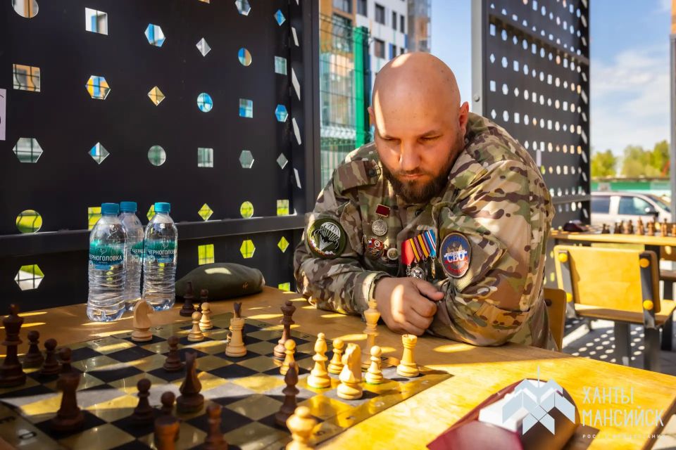 В окружной столице прошел «Креативный шахматный турнир среди предпринимателей и школьников» В окружной столице прошел «Креативный шахматный турнир среди предпринимателей и школьников»