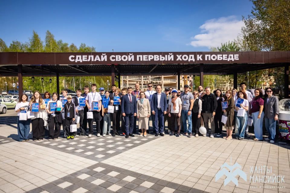 В окружной столице прошел «Креативный шахматный турнир среди предпринимателей и школьников» В окружной столице прошел «Креативный шахматный турнир среди предпринимателей и школьников»