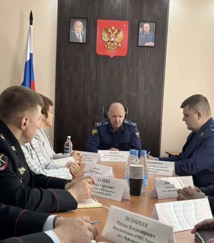 Состоялся рабочий выезд прокурора автономного округа Дмитрия Попова в города Пыть-Ях и Нефтеюганск Состоялся рабочий выезд прокурора автономного округа Дмитрия Попова в города Пыть-Ях и Нефтеюганск