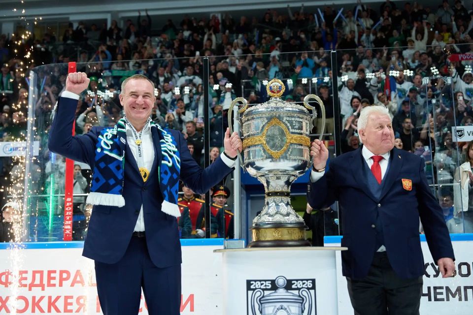 ХК «Югра» выиграл решающий матч плей-офф и стал обладателем Кубка чемпиона ВХЛ ХК «Югра» выиграл решающий матч плей-офф и стал обладателем Кубка чемпиона ВХЛ