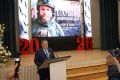 Мемориальную доску в честь военного корреспондента Ивана Зуева открыли на фасаде лицея