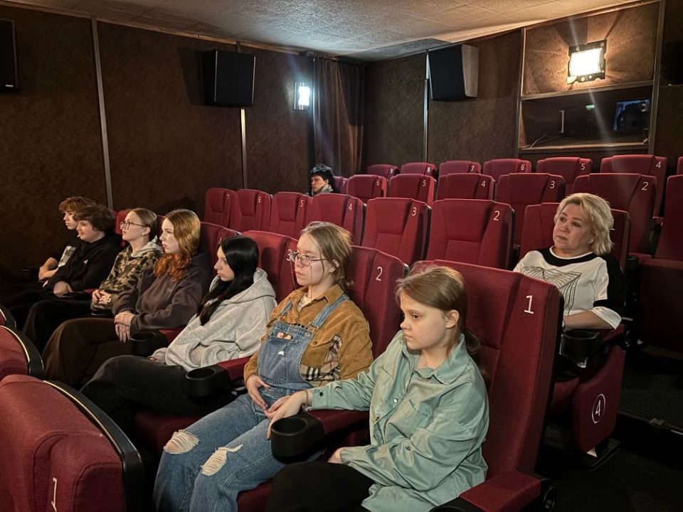В Ханты-Мансийске полицейские обсудили риски вовлечения в опасные группы со школьниками В Ханты-Мансийске полицейские обсудили риски вовлечения в опасные группы со школьниками