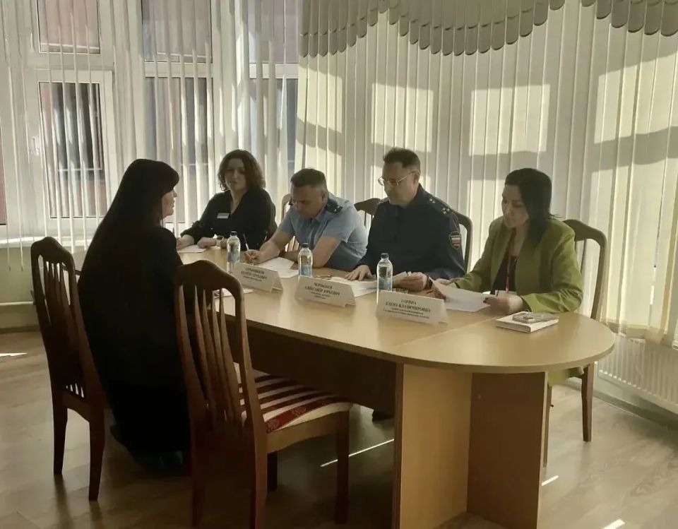 Заместитель прокурора. автономного округа Александр Чернышев провел личный прием жителей г.Когалыма Заместитель прокурора. автономного округа Александр Чернышев провел личный прием жителей г.Когалыма
