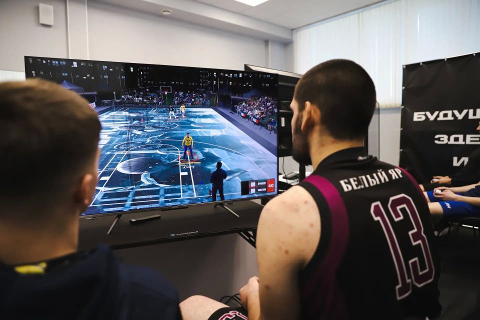 Фиджитал-спорт привлекает все больше молодежи в Югре Фиджитал-спорт привлекает все больше молодежи в Югре