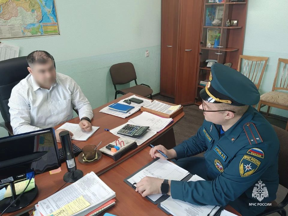 МЧС Югры призывает автовладельцев соблюдать правила пожарной безопасности МЧС Югры призывает автовладельцев соблюдать правила пожарной безопасности