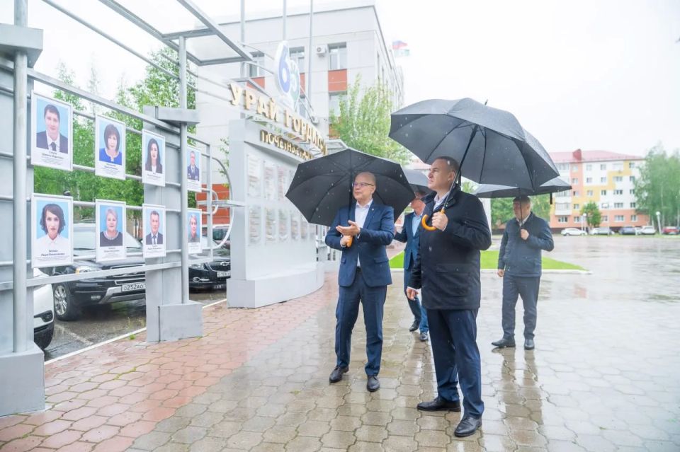 Руслан Кухарук проинспектировал объекты благоустройства в Урае Руслан Кухарук проинспектировал объекты благоустройства в Урае
