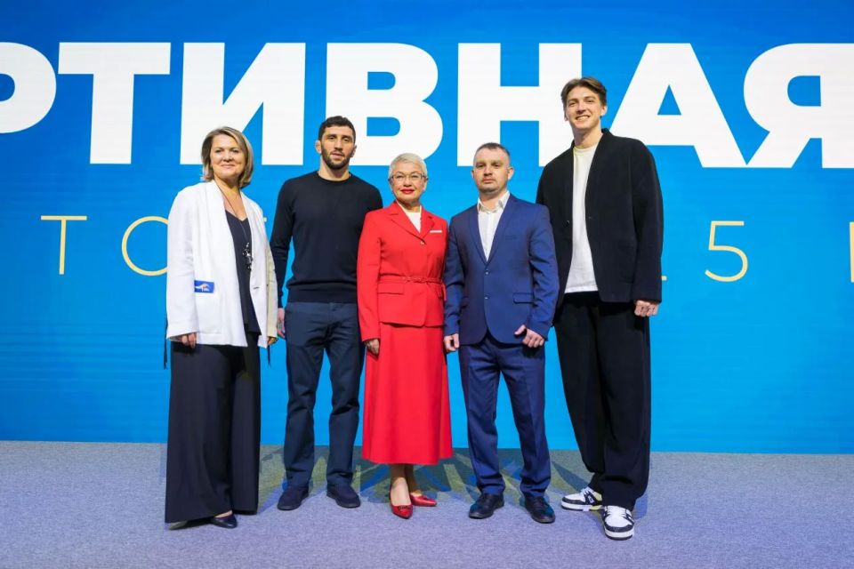 В Ханты-Мансийске подвели итоги спортивного сезона 2025 года на юбилейной 30-й церемонии награждения окружного конкурса «Спортивная элита» В Ханты-Мансийске подвели итоги спортивного сезона 2025 года на юбилейной 30-й церемонии награждения окружного конкурса «Спортивная элита»