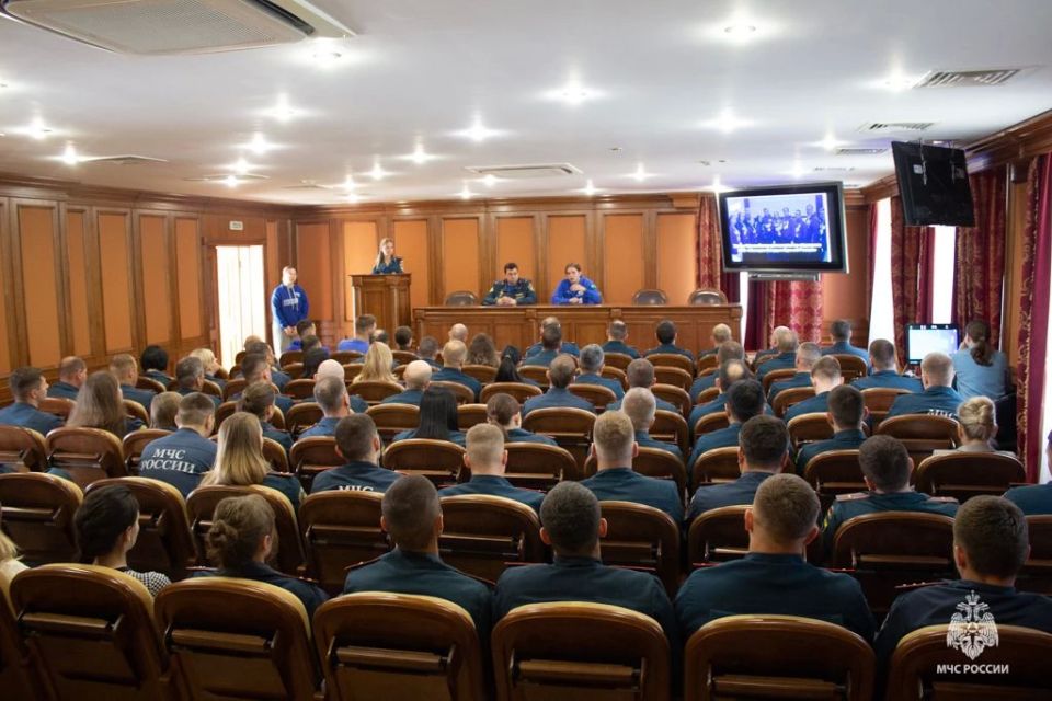 Главное управление МЧС России по Югре и «Молодая Гвардия» заключили соглашение о сотрудничестве Главное управление МЧС России по Югре и «Молодая Гвардия» заключили соглашение о сотрудничестве