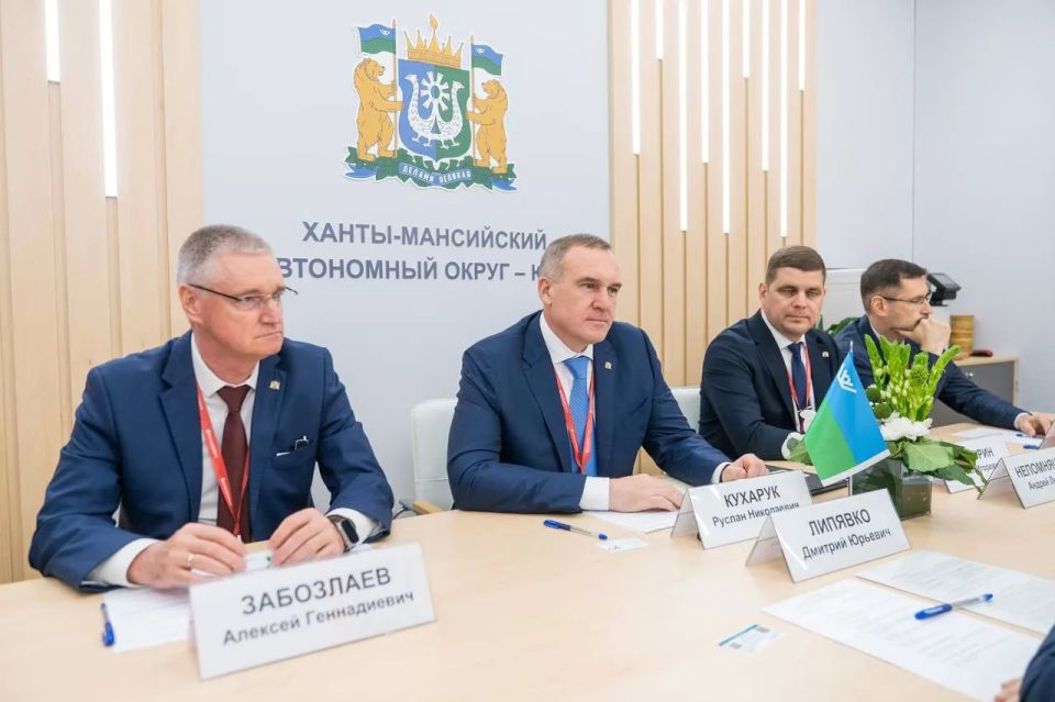 Руслан Кухарук: В первый день работы на Петербургском международном экономическом форуме провел ряд рабочих встреч и подписал соглашения, по результатам которых вместе с партнерами сформировали стратегические подходы к... Руслан Кухарук: В первый день работы на Петербургском международном экономическом форуме провел ряд рабочих встреч и подписал соглашения, по результатам которых вместе с партнерами сформировали стратегические подходы к...