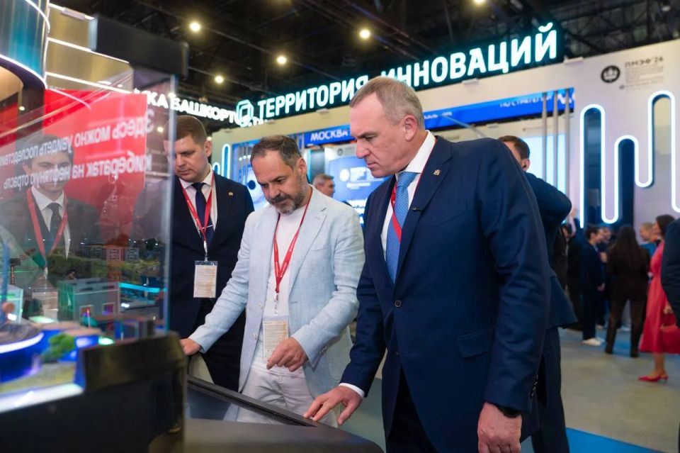 Руслан Кухарук: В первый день работы на Петербургском международном экономическом форуме провел ряд рабочих встреч и подписал соглашения, по результатам которых вместе с партнерами сформировали стратегические подходы к... Руслан Кухарук: В первый день работы на Петербургском международном экономическом форуме провел ряд рабочих встреч и подписал соглашения, по результатам которых вместе с партнерами сформировали стратегические подходы к...