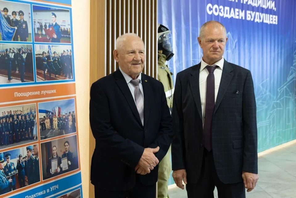 Сургутскому пожарно-спасательному гарнизону — 60 лет! Сургутскому пожарно-спасательному гарнизону — 60 лет!