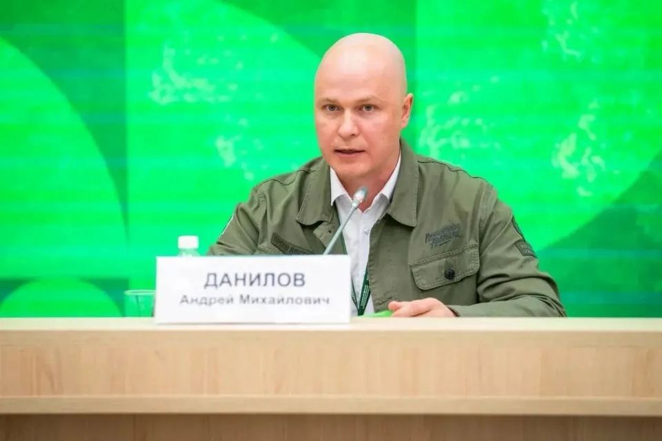 В Югре обсудили баланс между освоением Арктики и сохранением экологии В Югре обсудили баланс между освоением Арктики и сохранением экологии