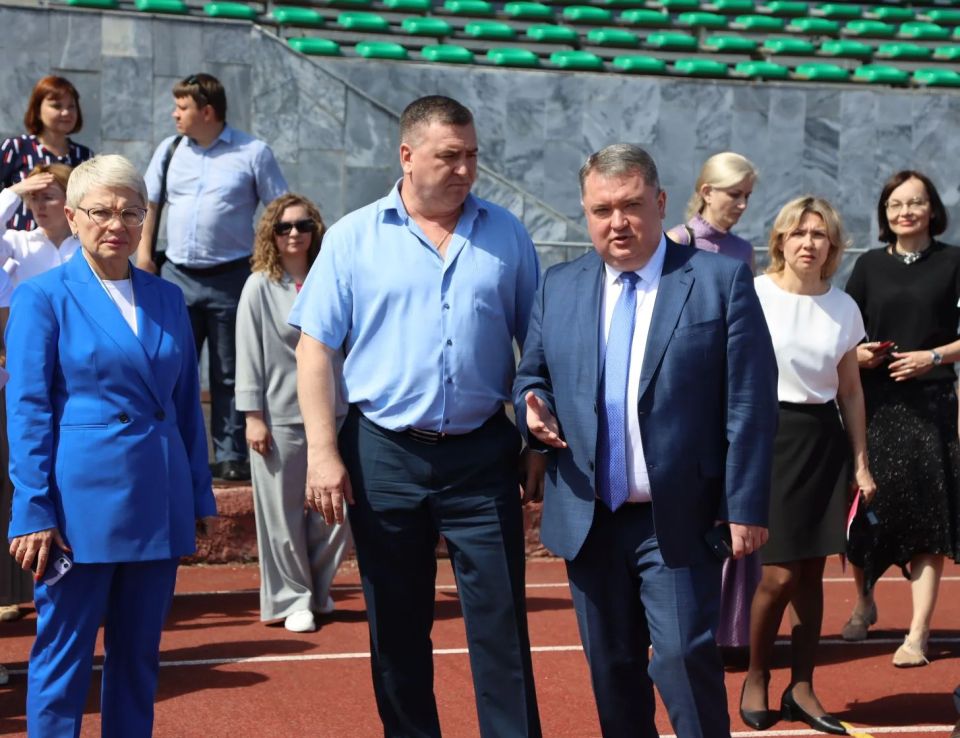 Провел выездное совещание организационного комитета по подготовке к главному летнему событию – фестивалю искусств, труда и спорта «Самотлорские ночи – 2026» Провел выездное совещание организационного комитета по подготовке к главному летнему событию – фестивалю искусств, труда и спорта «Самотлорские ночи – 2026»