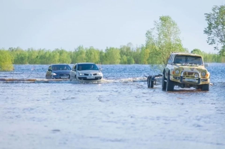 В Нижневартовске паводок угрожает пяти дачам