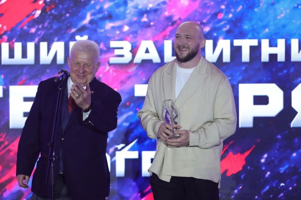 Хоккейный клуб «Югра» получил заслуженные награды в нескольких номинациях Хоккейный клуб «Югра» получил заслуженные награды в нескольких номинациях