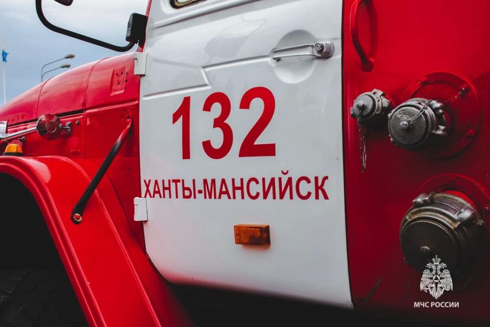 Уступи дорогу пожарной машине - это может спасти жизнь Уступи дорогу пожарной машине - это может спасти жизнь