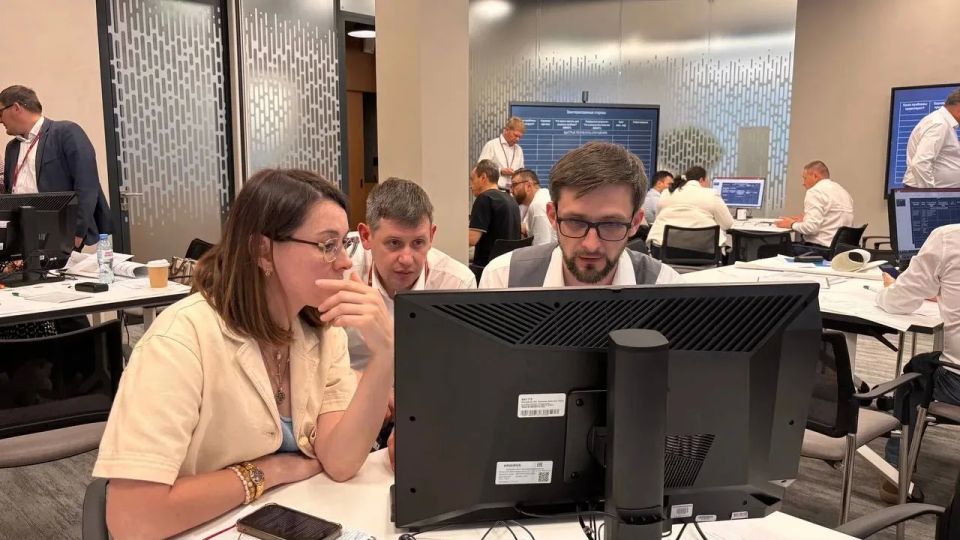Три дня интенсивной работы в Москве: команда Стройкомплекса Югры прокачала навыки управления стройкой Три дня интенсивной работы в Москве: команда Стройкомплекса Югры прокачала навыки управления стройкой