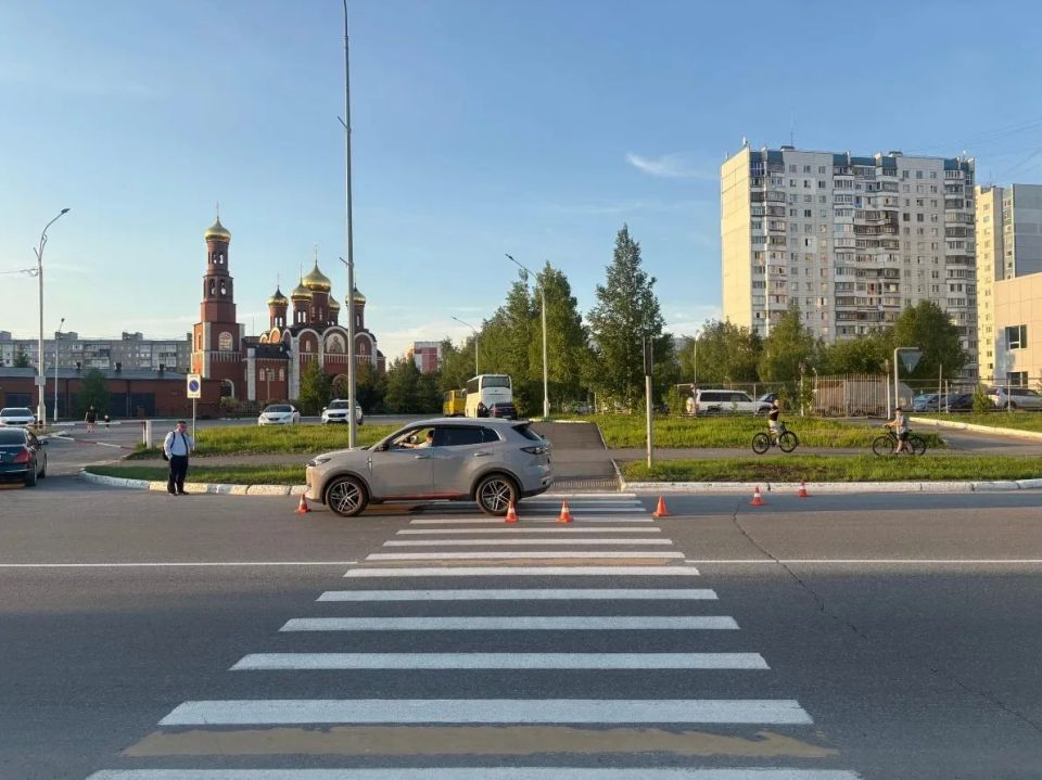 В Югре по своей неосторожности пострадал юный велосипедист В Югре по своей неосторожности пострадал юный велосипедист