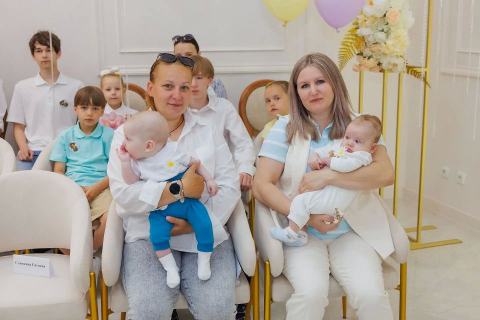 Столица Югры – территория семейного благополучия и город счастливого детства Столица Югры – территория семейного благополучия и город счастливого детства