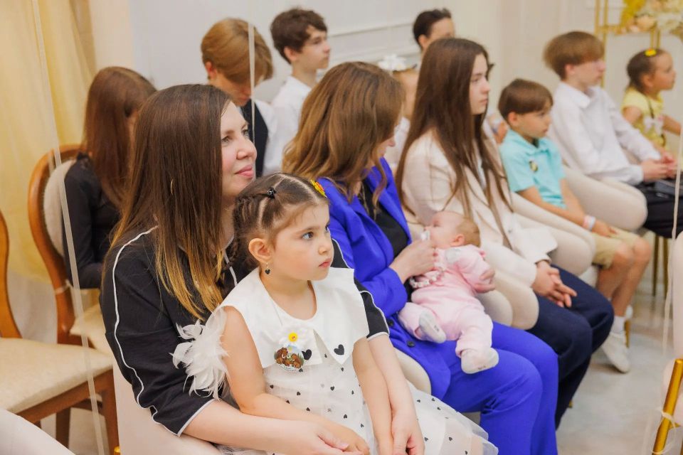 Столица Югры – территория семейного благополучия и город счастливого детства Столица Югры – территория семейного благополучия и город счастливого детства