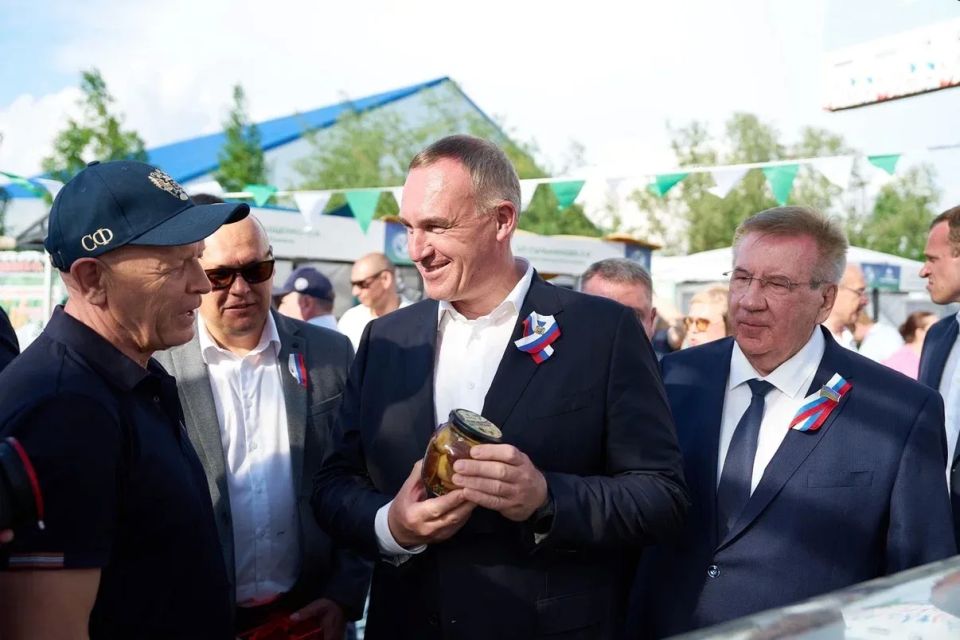 Руслан Кухарук: Выставка-ярмарка «Товары земли Югорской» продолжает расширять свою географию Руслан Кухарук: Выставка-ярмарка «Товары земли Югорской» продолжает расширять свою географию