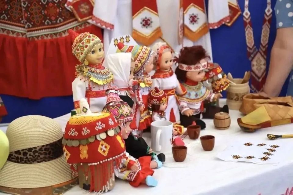 В Нижневартовске продолжается фестиваль «Самотлорские ночи» В Нижневартовске продолжается фестиваль «Самотлорские ночи»