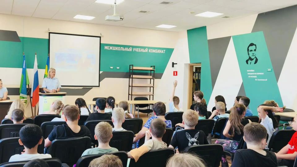 В Югре проходят увлекательные мероприятия по безопасности дорожного движения В Югре проходят увлекательные мероприятия по безопасности дорожного движения