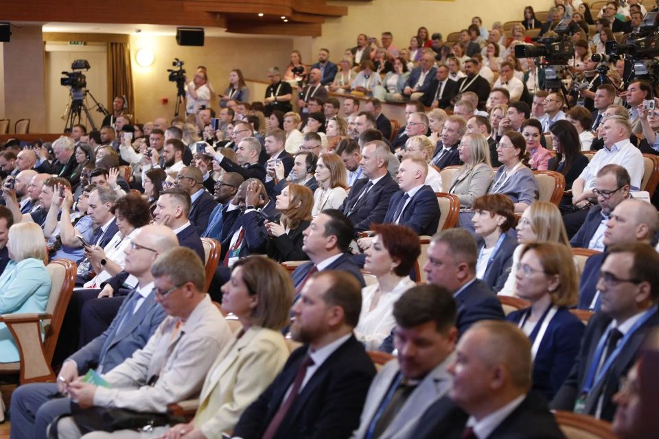 В эти дни в составе делегации Нижневартовска работаю в Ханты-Мансийске В эти дни в составе делегации Нижневартовска работаю в Ханты-Мансийске