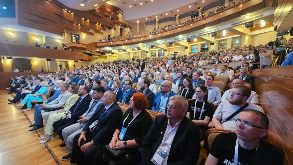 Артём Жога: XVII Международный IT-форум стартовал в Ханты-Мансийске Артём Жога: XVII Международный IT-форум стартовал в Ханты-Мансийске