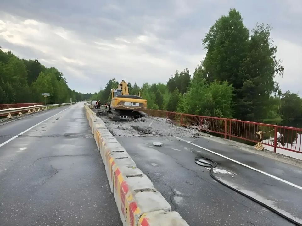 В Ханты-Мансийском автономном округе-Югре продолжается ремонт участка дороги Юг В Ханты-Мансийском автономном округе-Югре продолжается ремонт участка дороги Юг
