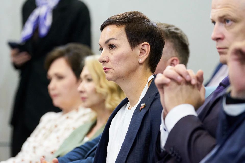 Первый этап XXXIX конференции регионального отделения партии «Единая Россия» прошел в Ханты-Мансийске Первый этап XXXIX конференции регионального отделения партии «Единая Россия» прошел в Ханты-Мансийске