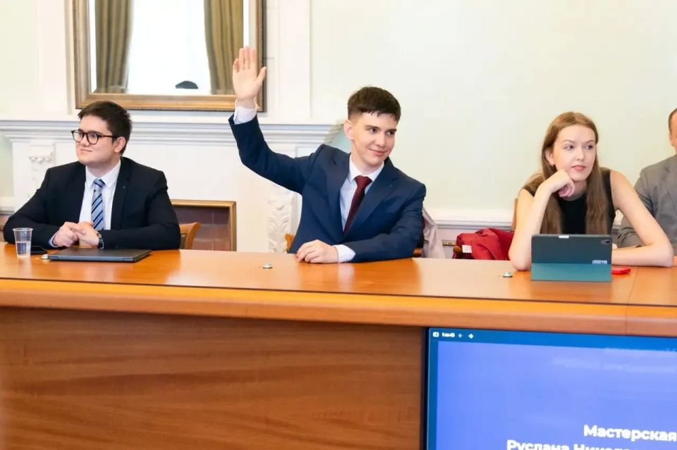 В Москве, в Высшей школе экономики, состоялась защита проектов участников образовательной дисциплины «Государственные проекты развития: от идеи к управлению изменениями» (проект «ГосВышка») В Москве, в Высшей школе экономики, состоялась защита проектов участников образовательной дисциплины «Государственные проекты развития: от идеи к управлению изменениями» (проект «ГосВышка»)