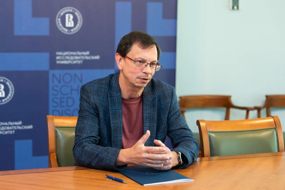 Руслан Кухарук: В Высшей школе экономики прошла защита проектов мастерской Югры в рамках образовательной дисциплины «Государственные проекты развития: от идеи к управлению изменениями» (проект «ГосВышка») Руслан Кухарук: В Высшей школе экономики прошла защита проектов мастерской Югры в рамках образовательной дисциплины «Государственные проекты развития: от идеи к управлению изменениями» (проект «ГосВышка»)