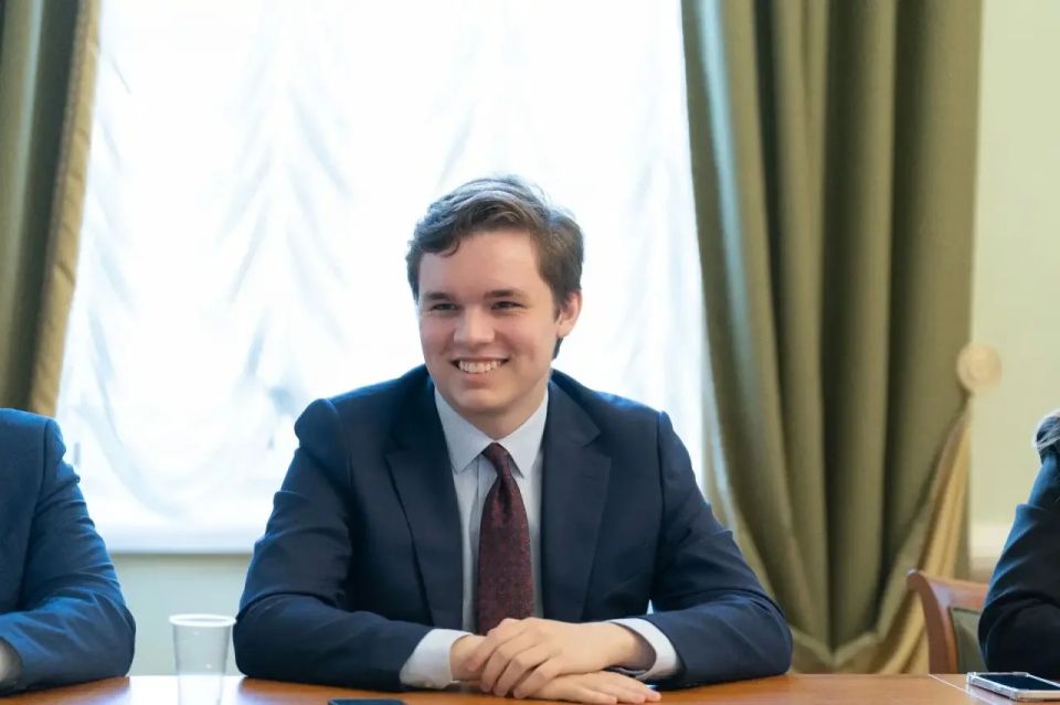 В Москве, в Высшей школе экономики, состоялась защита проектов участников образовательной дисциплины «Государственные проекты развития: от идеи к управлению изменениями» (проект «ГосВышка») В Москве, в Высшей школе экономики, состоялась защита проектов участников образовательной дисциплины «Государственные проекты развития: от идеи к управлению изменениями» (проект «ГосВышка»)