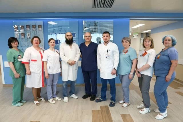 Спасибо тем, кто ставит на ноги Спасибо тем, кто ставит на ноги