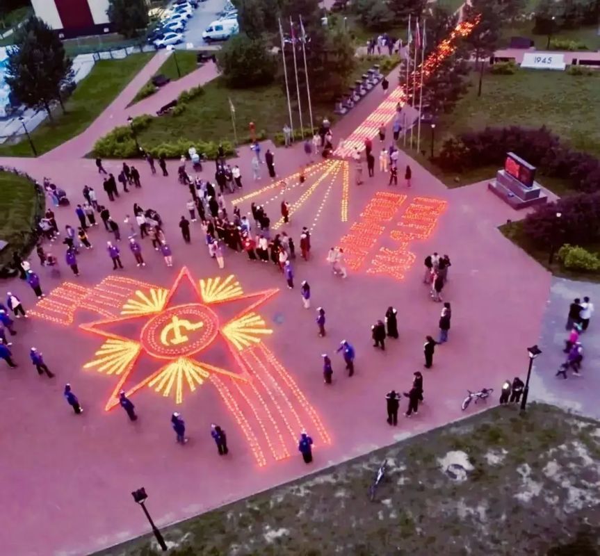 Огненные картины и свечи памяти зажгли в Югре