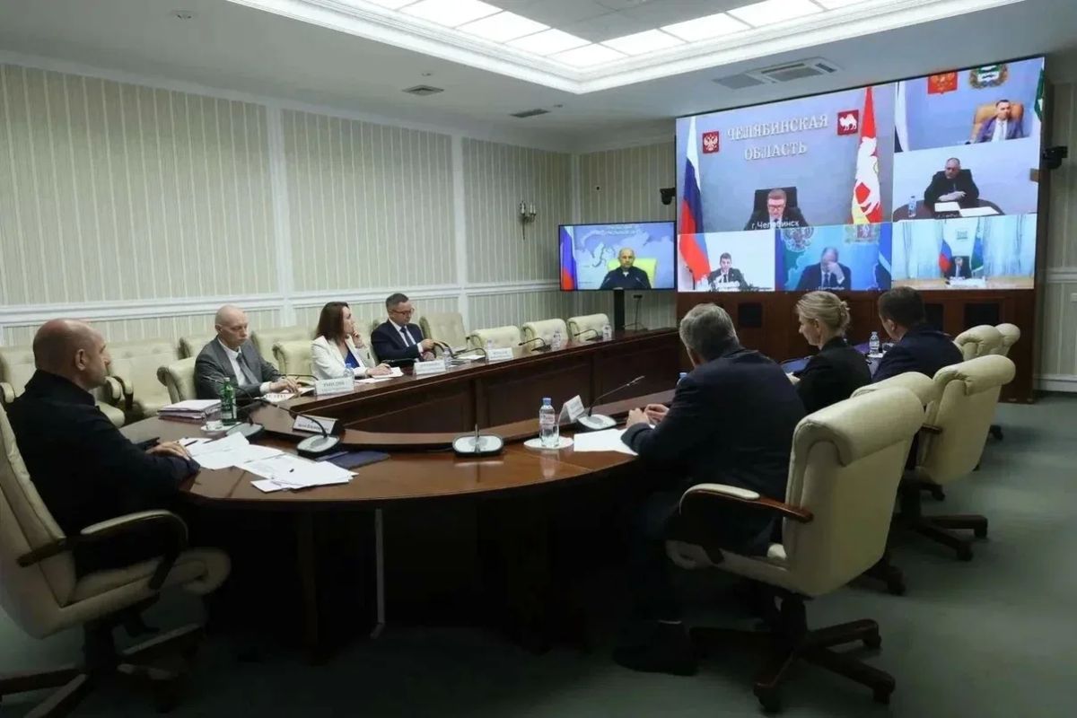Руслан Кухарук: Подготовку к предстоящему отопительному сезону обсудили на Совете при полномочном представителе Президента РФ в УрФО Артеме Владимировиче Жоге с участием глав регионов Урала Руслан Кухарук: Подготовку к предстоящему отопительному сезону обсудили на Совете при полномочном представителе Президента РФ в УрФО Артеме Владимировиче Жоге с участием глав регионов Урала