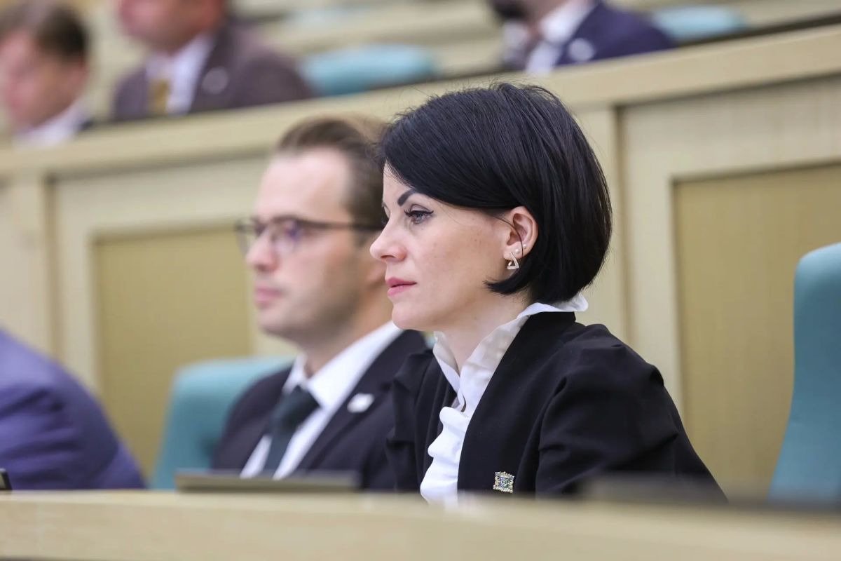 Анастасия Стехнович из Нефтеюганского района приняла участие в пленарном заседании при Совете Федерации Анастасия Стехнович из Нефтеюганского района приняла участие в пленарном заседании при Совете Федерации