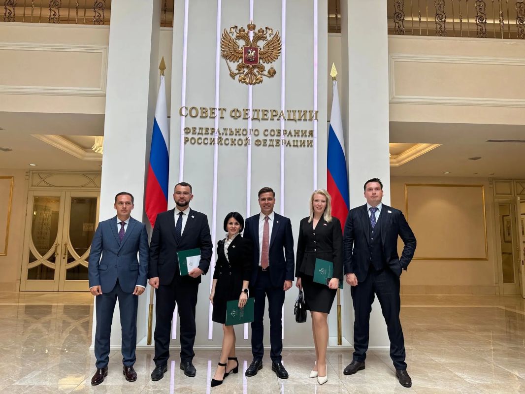 Анастасия Стехнович из Нефтеюганского района приняла участие в пленарном заседании при Совете Федерации Анастасия Стехнович из Нефтеюганского района приняла участие в пленарном заседании при Совете Федерации