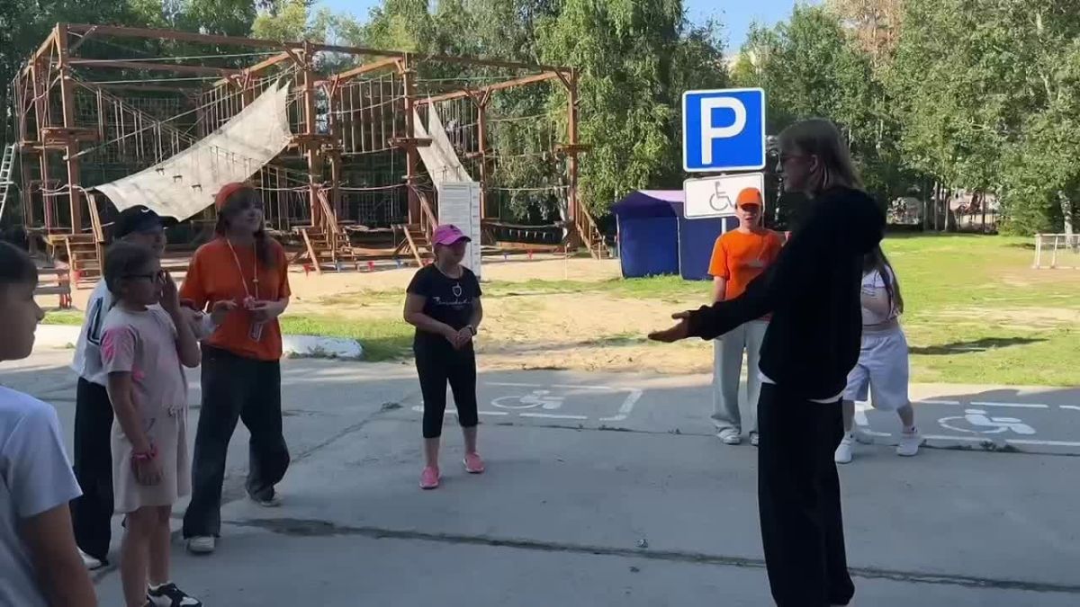 В Международный день вожатого активистка Движения из г. Мегиона Ника Горшенина создала трогательный видеоролик о своей работе