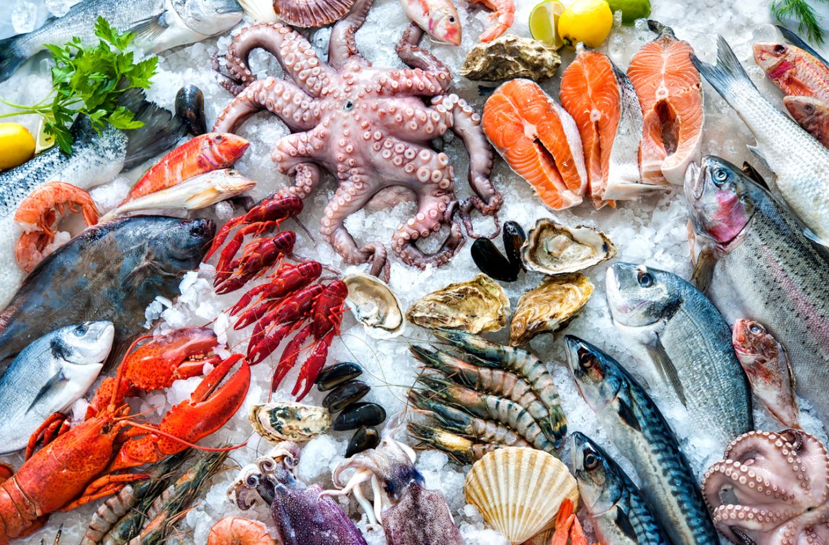 Неповторимый вкус моря: простые и нестандартные рецепты от шефа для летних вечеров