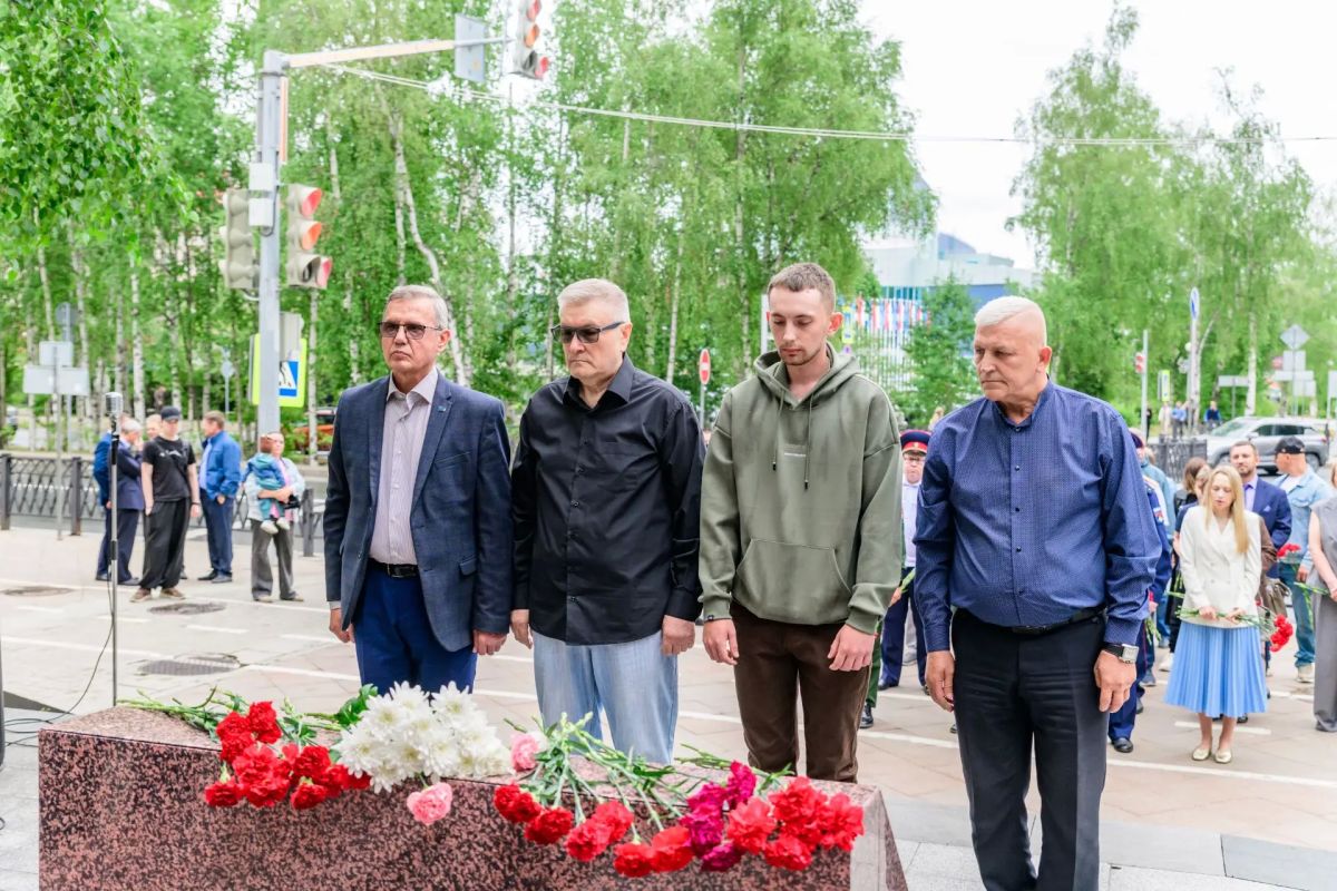 Уважаемые земляки!. 1 июля в нашей стране отмечается День ветеранов боевых действий Уважаемые земляки!. 1 июля в нашей стране отмечается День ветеранов боевых действий