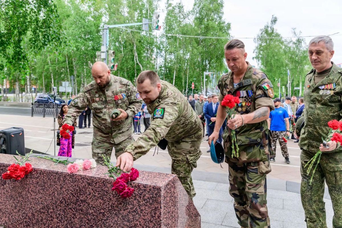 Уважаемые земляки!. 1 июля в нашей стране отмечается День ветеранов боевых действий Уважаемые земляки!. 1 июля в нашей стране отмечается День ветеранов боевых действий